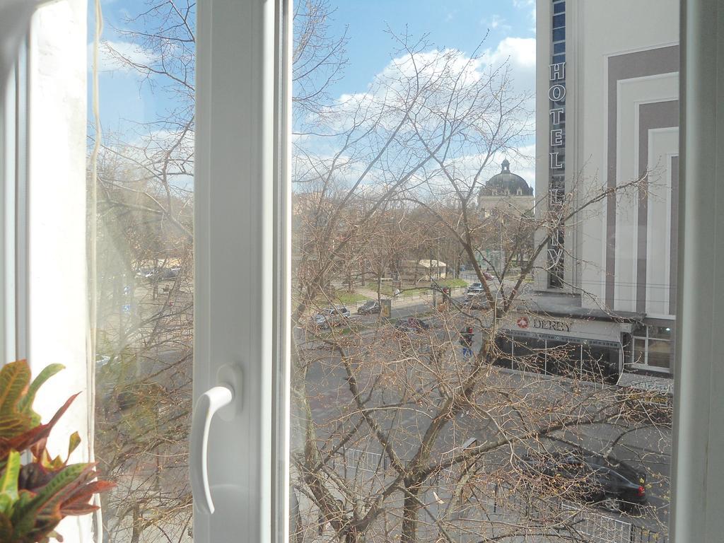 Apartments In Lviv Center Екстериор снимка